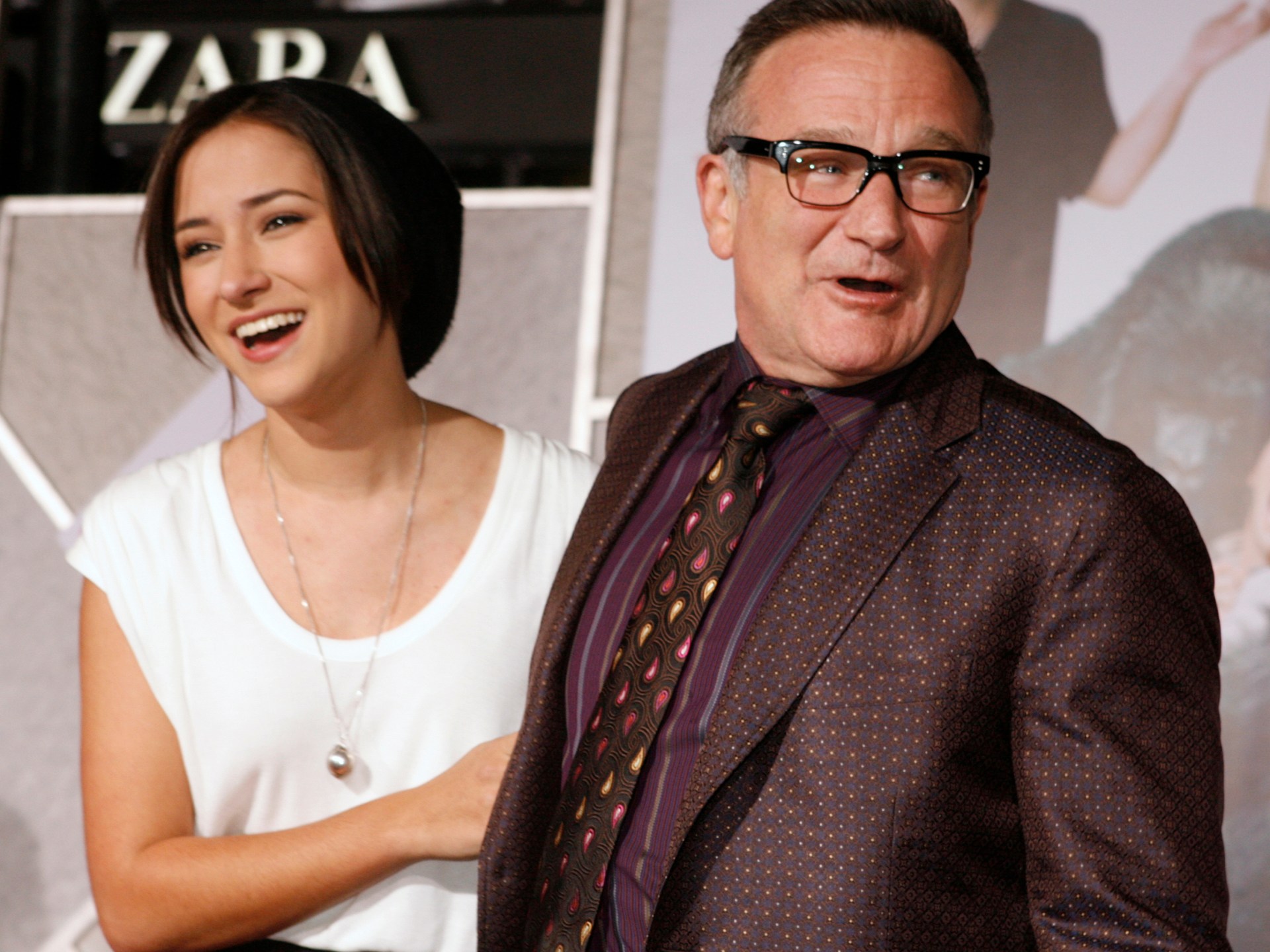 ابنة النجم الراحل روبن وليامز: مقاطع والدي المولدة بالذكاء الاصطناعي "مقززة"