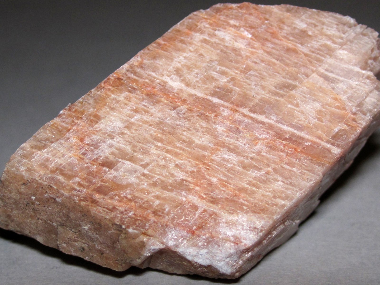 "الفلسبار المصري" يعزز قوة الخرسانة ويعد بمستقبل أخضر 3 Potassium feldspar 3 1759680564