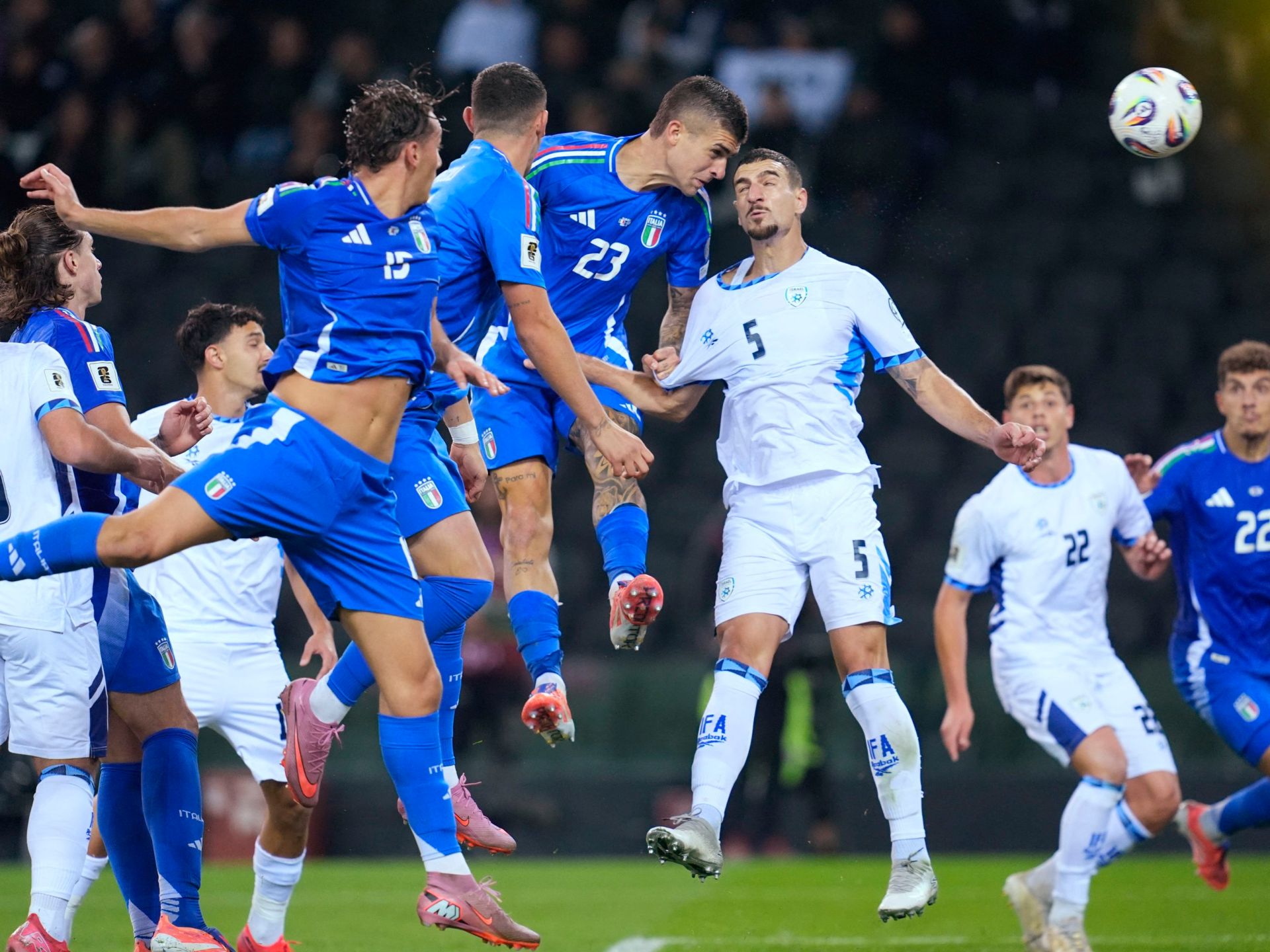 إيطاليا تسحق إسرائيل بثلاثية وتنهي آمالها في كأس العالم