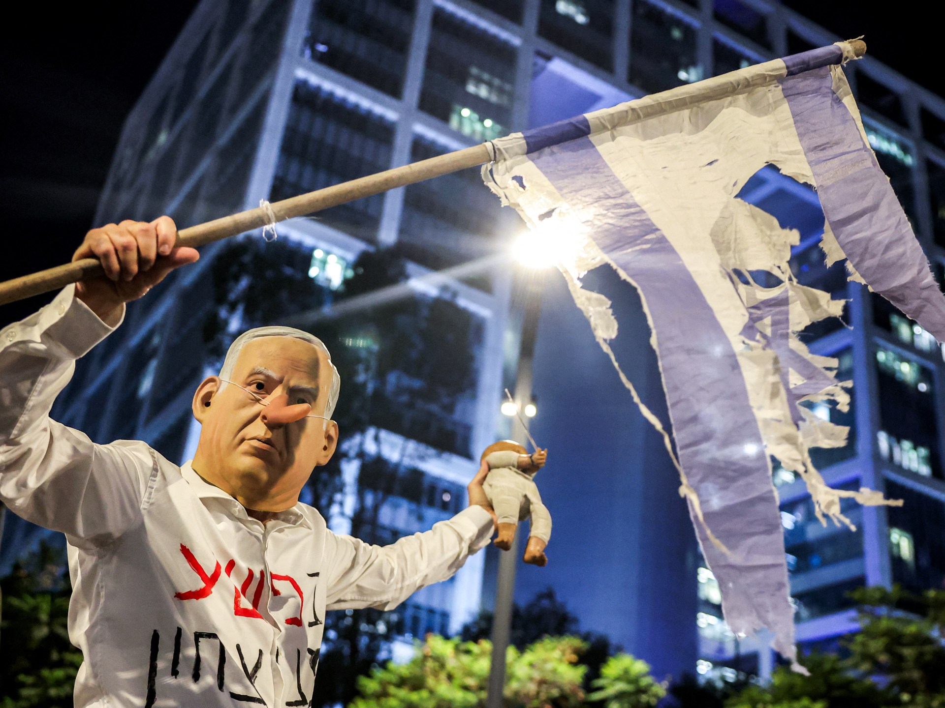 استطلاع إسرائيلي: توقفت الحرب في غزة لكن الانقسام الداخلي اشتعل