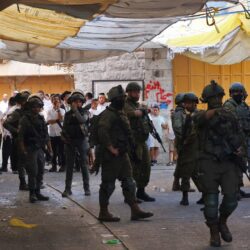 الاحتلال يغلق وسط الخليل لتأمين اقتحام مستوطنين لموقع أثري