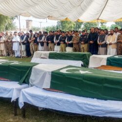 طالبان باكستان تتبنى هجمات أسفرت عن 20 قتيلا من الأمن