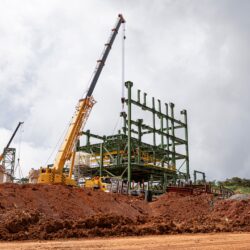 غينيا.. اتهامات بالقتل والحرق بعد اضطرابات بمنجم للذهب