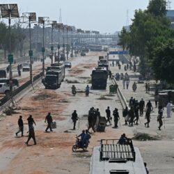 قتلى باشتباكات بين متظاهرين داعمين لفلسطين والشرطة الباكستانية