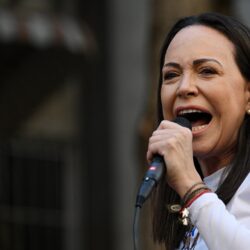 بعد فوزها بنوبل.. ماتشادو تتوعد مادورو بنهاية قريبة