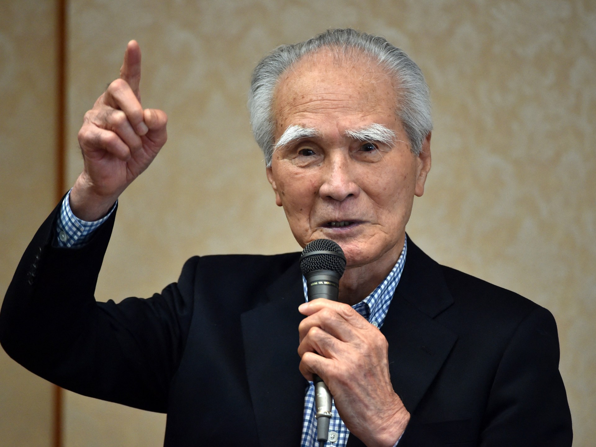 وفاة رئيس وزراء اليابان الأسبق المعروف باعتذاره لضحايا الحرب العالمية الثانية