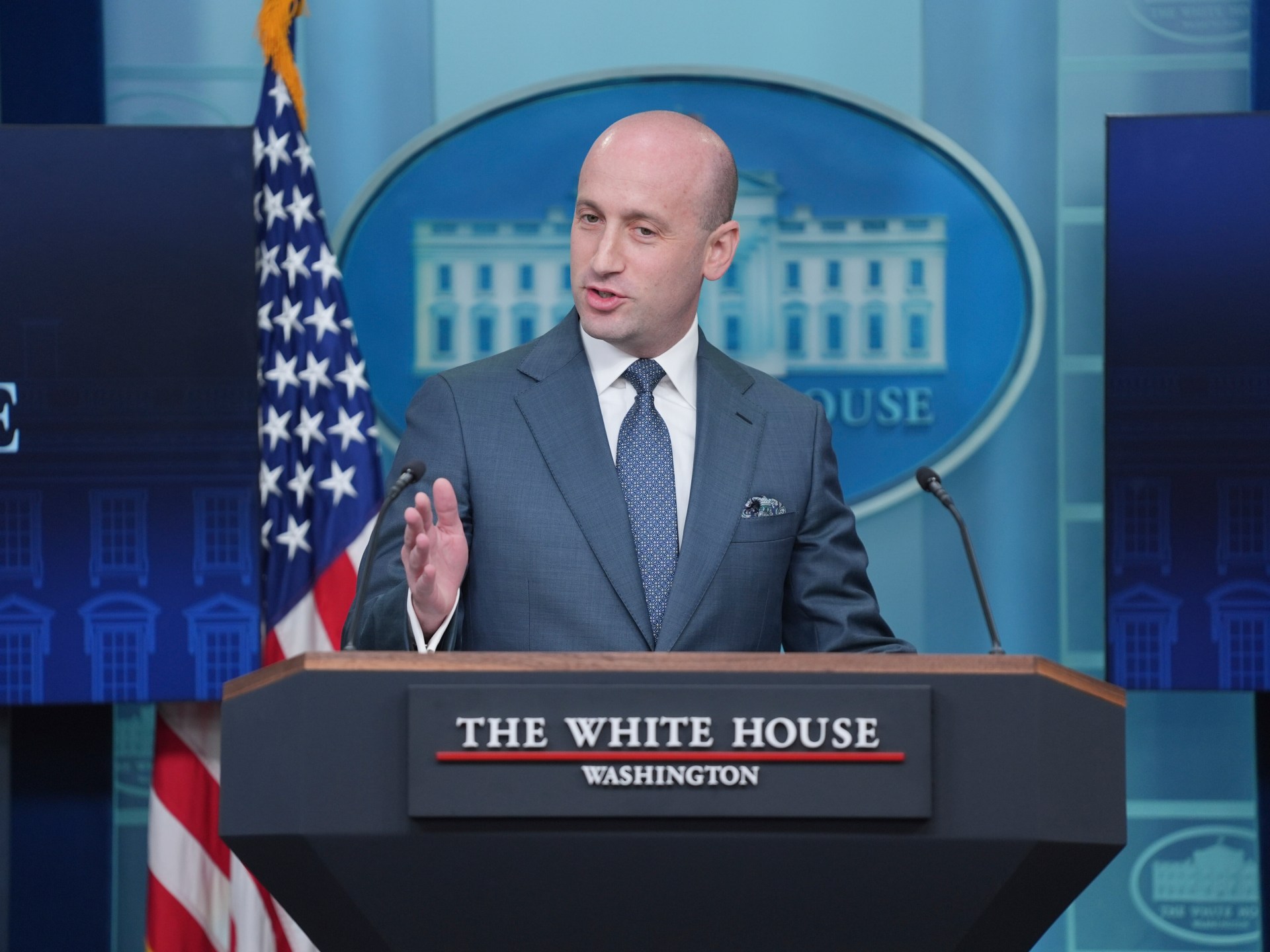 ستيفن ميلر.. كاتب خطابات ترامب ومستشاره "مروج الكراهية"