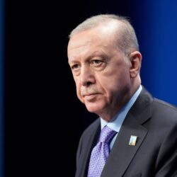 أردوغان يدعو إلى تسريع دمج قوات قسد ضمن مؤسسات الدولة السورية