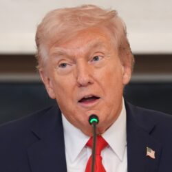 ترامب: أميركا تريد مساعدة الصين وليس إلحاق الأذى بها تجاريا