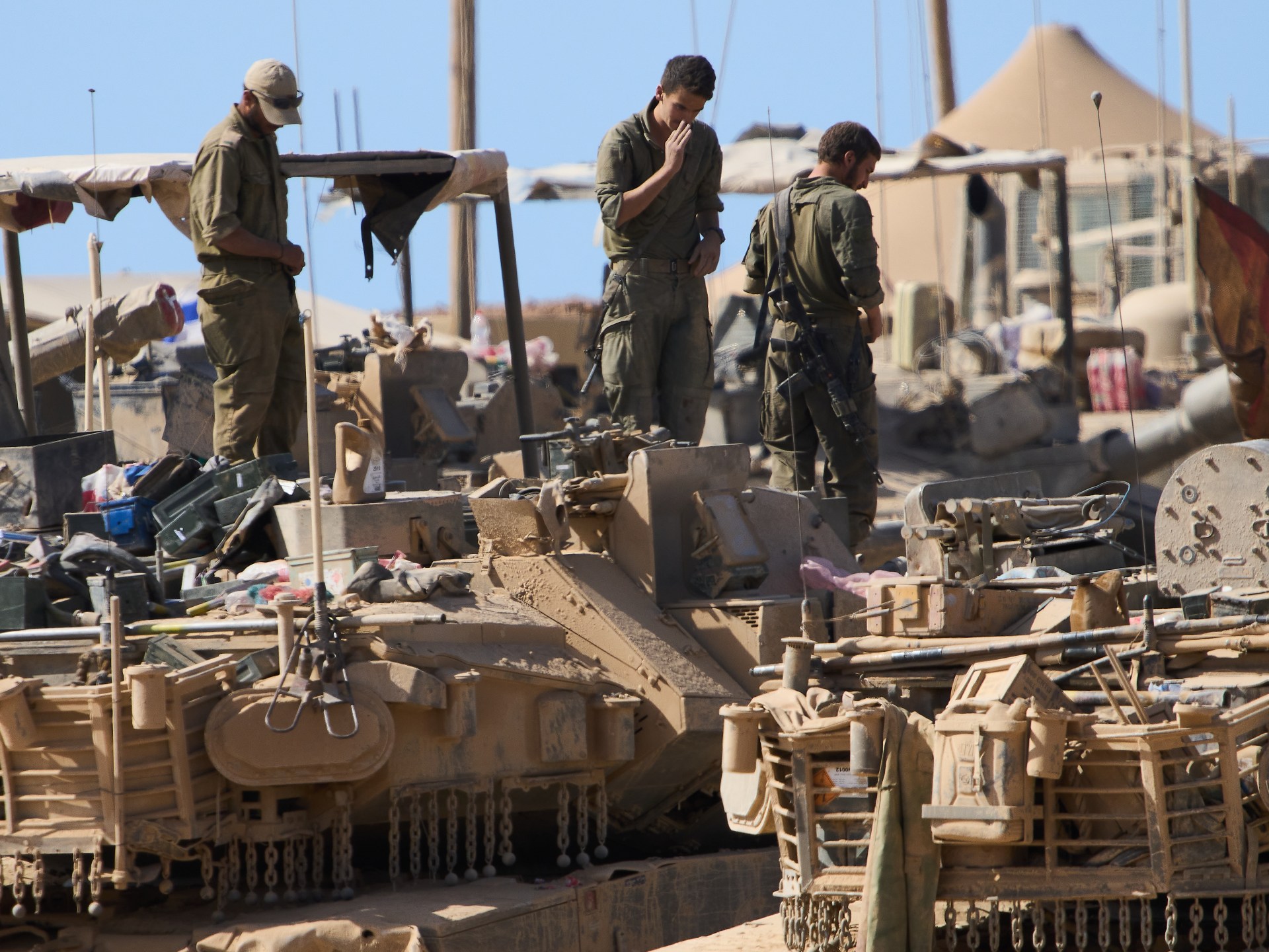 إعلام إسرائيلي: اتفاق وقف حرب غزة بات واقعا وهامش مناورتنا بيد ترامب