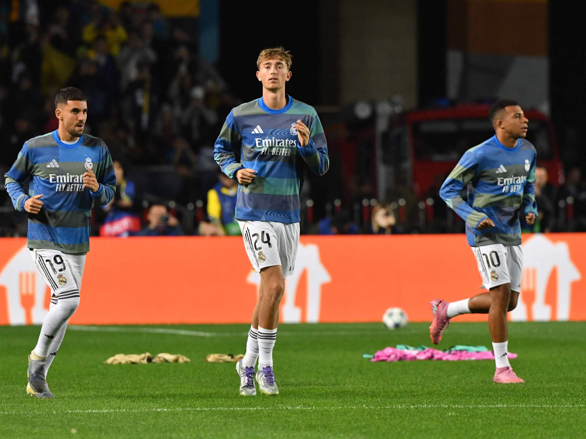 العائدون والمصابون قبل كلاسيكو ريال مدريد وبرشلونة