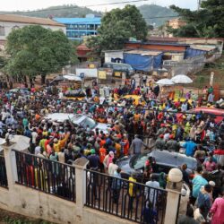 انتخابات رئاسية بالكاميرون وسط توتر داخلي وتحذيرات خارجية