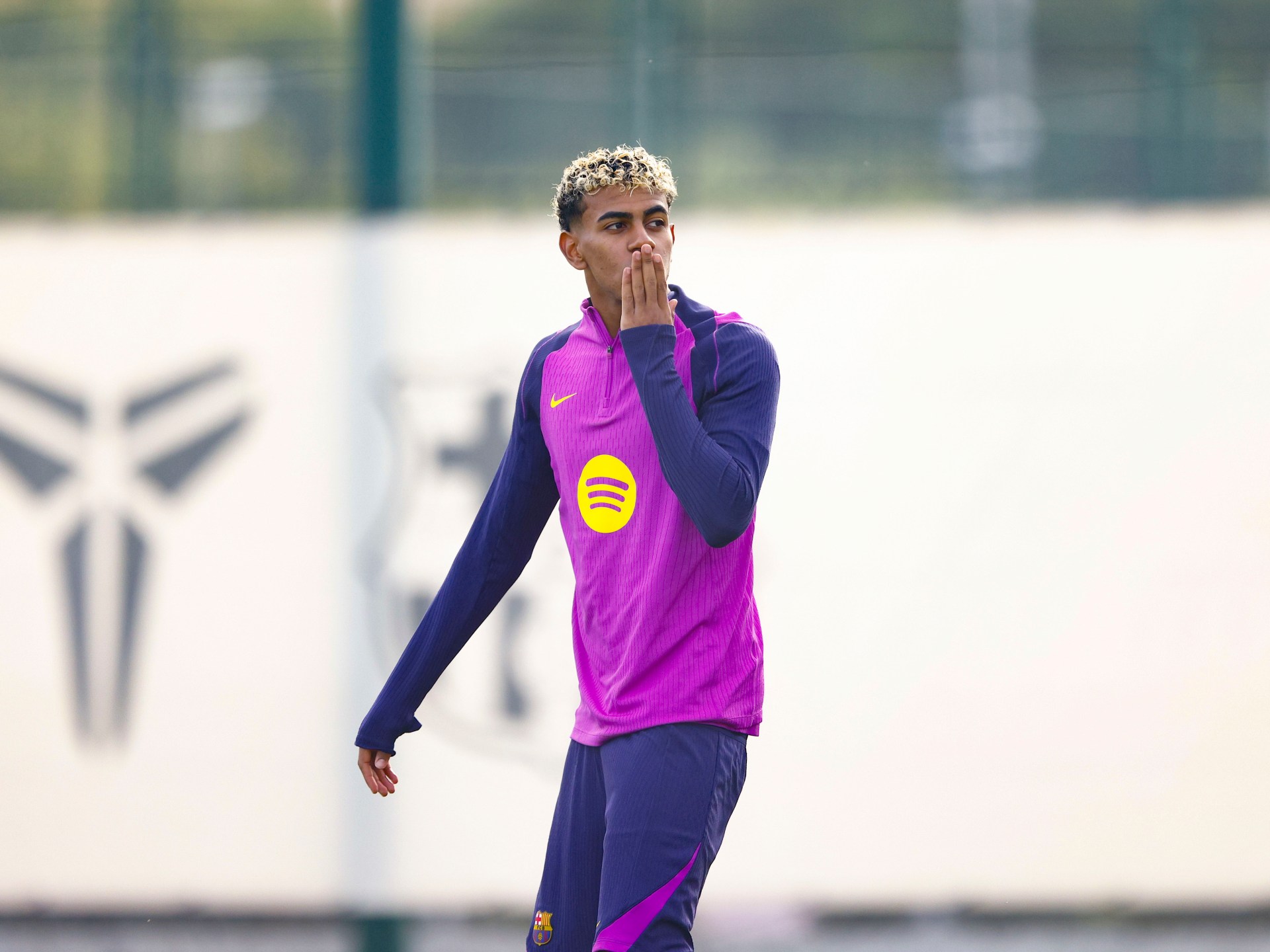 لامين جمال نجم برشلونة يرفع سقف تحدي ريال مدريد قبل الكلاسيكو