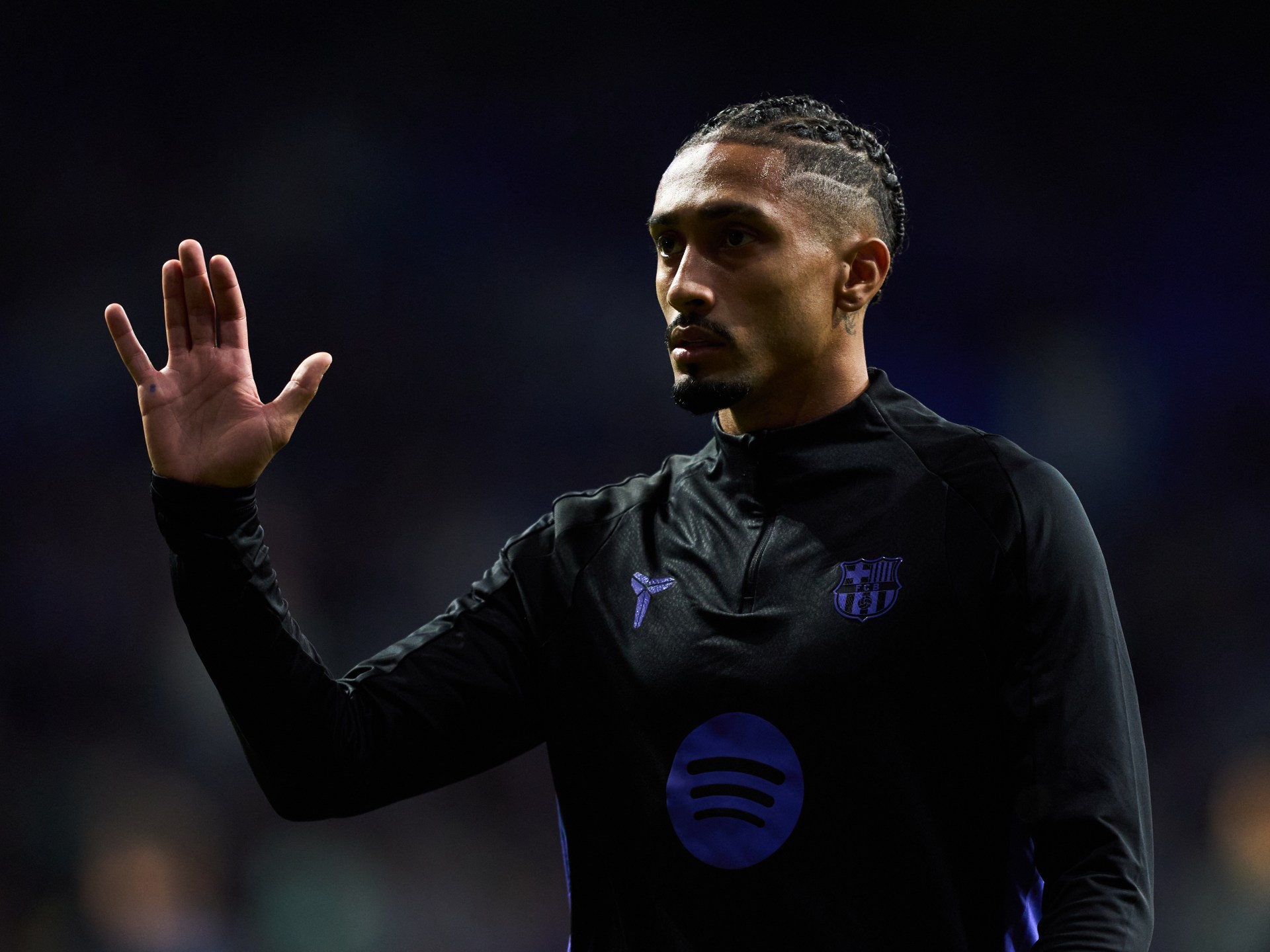 رافينيا يغيب عن الكلاسيكو بين برشلونة وريال مدريد