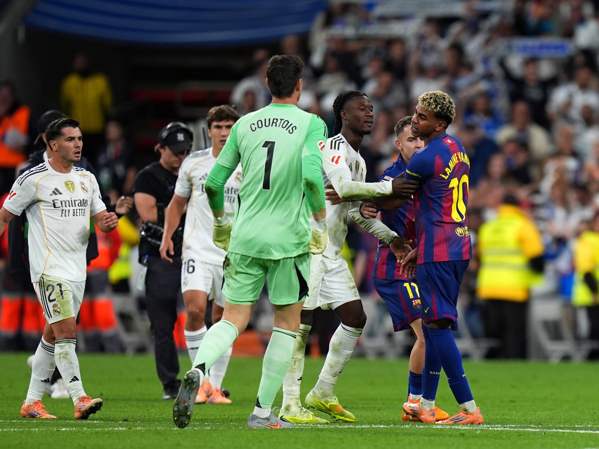 انقلب السحر على الساحر.. لامين جمال يعيش كابوسا في البرنابيو