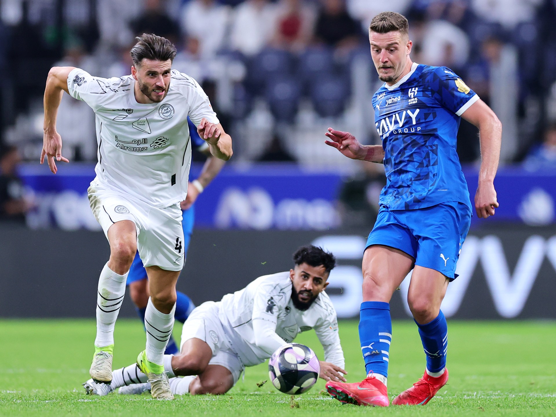موعد مباراة الهلال ضد الشباب بالدوري السعودي والتشكيلتان المتوقعتان والقنوات الناقلة