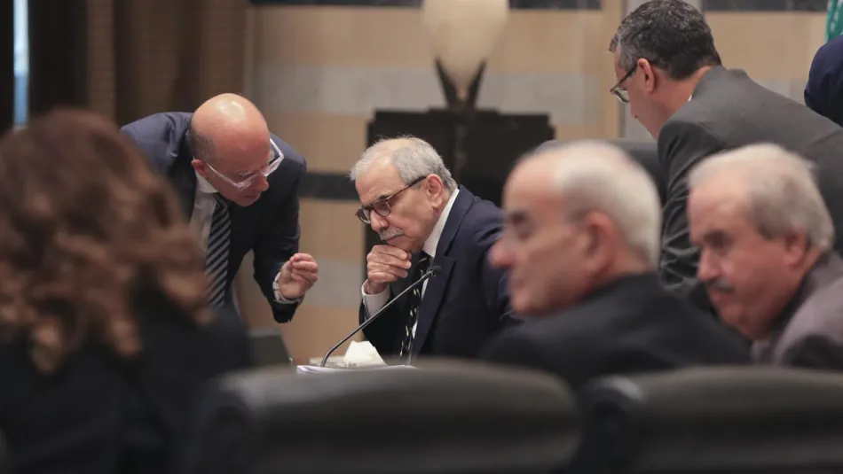 لبنان وخطر الدخول في أزمة حكم: هل ينسحب الثنائي من الحكومة؟