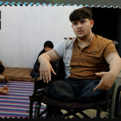 عبد الباسط من خيام إدلب.. فقد ساقيه ويحلم بالحياة