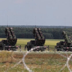 مسيّرات مجهولة فوق أوروبا تدفع حلف الناتو إلى إعلان الطوارئ