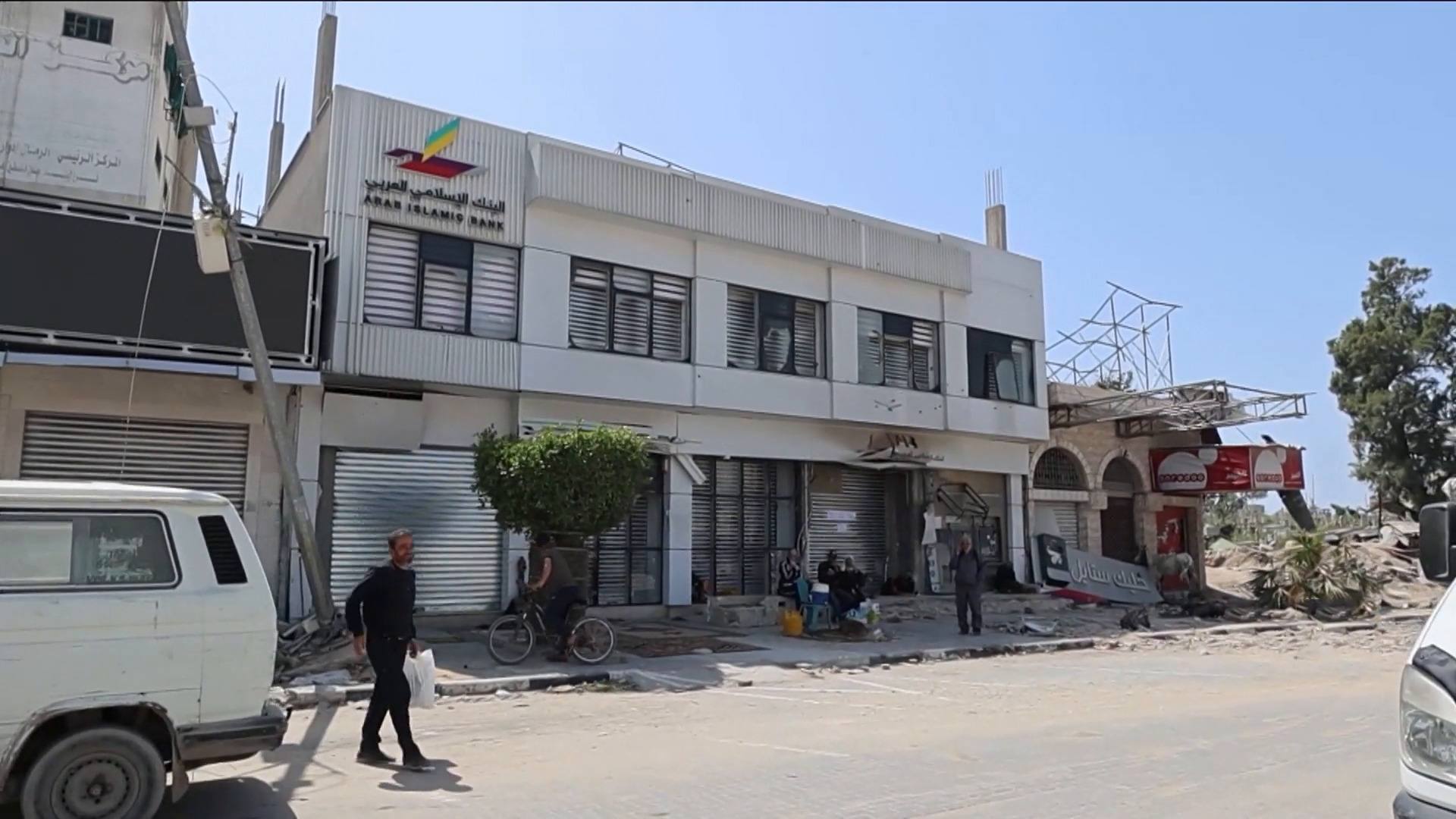 تفاقم أزمة السيولة النقدية بغزة.. ما انعكاساتها؟