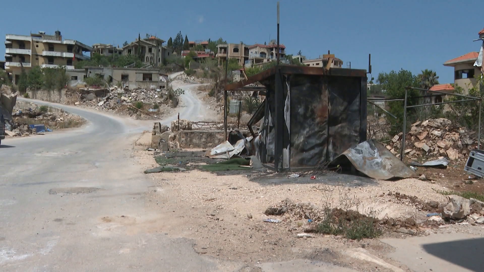 استمرار القصف الإسرائيلي على القرى الحدودية اللبنانية