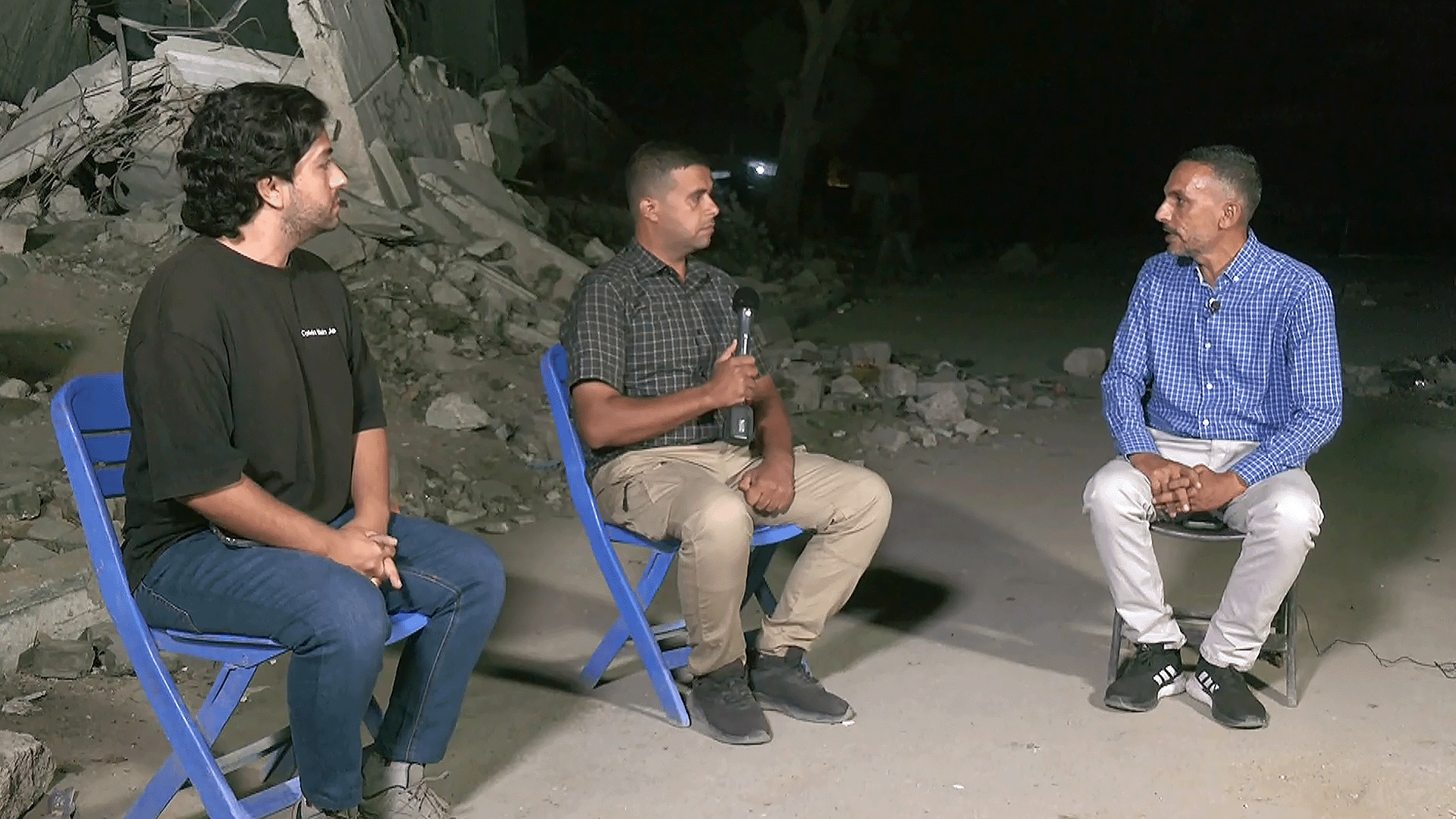 مسؤول فلسطيني: الصليب الأحمر يبحث عن جثامين الإسرائيليين ويتجاهل الفلسطينيين