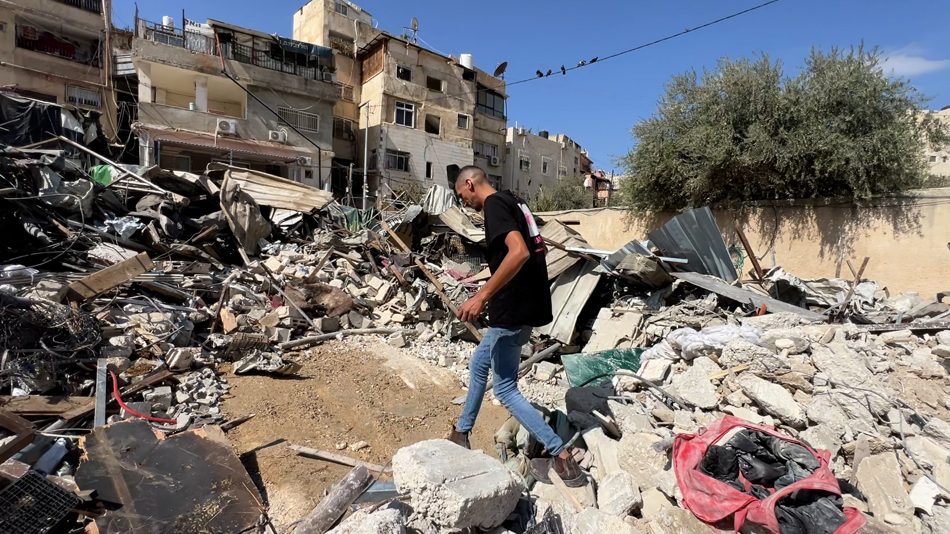 الاحتلال يهدم 3 منازل في القدس دون إنذار مسبق