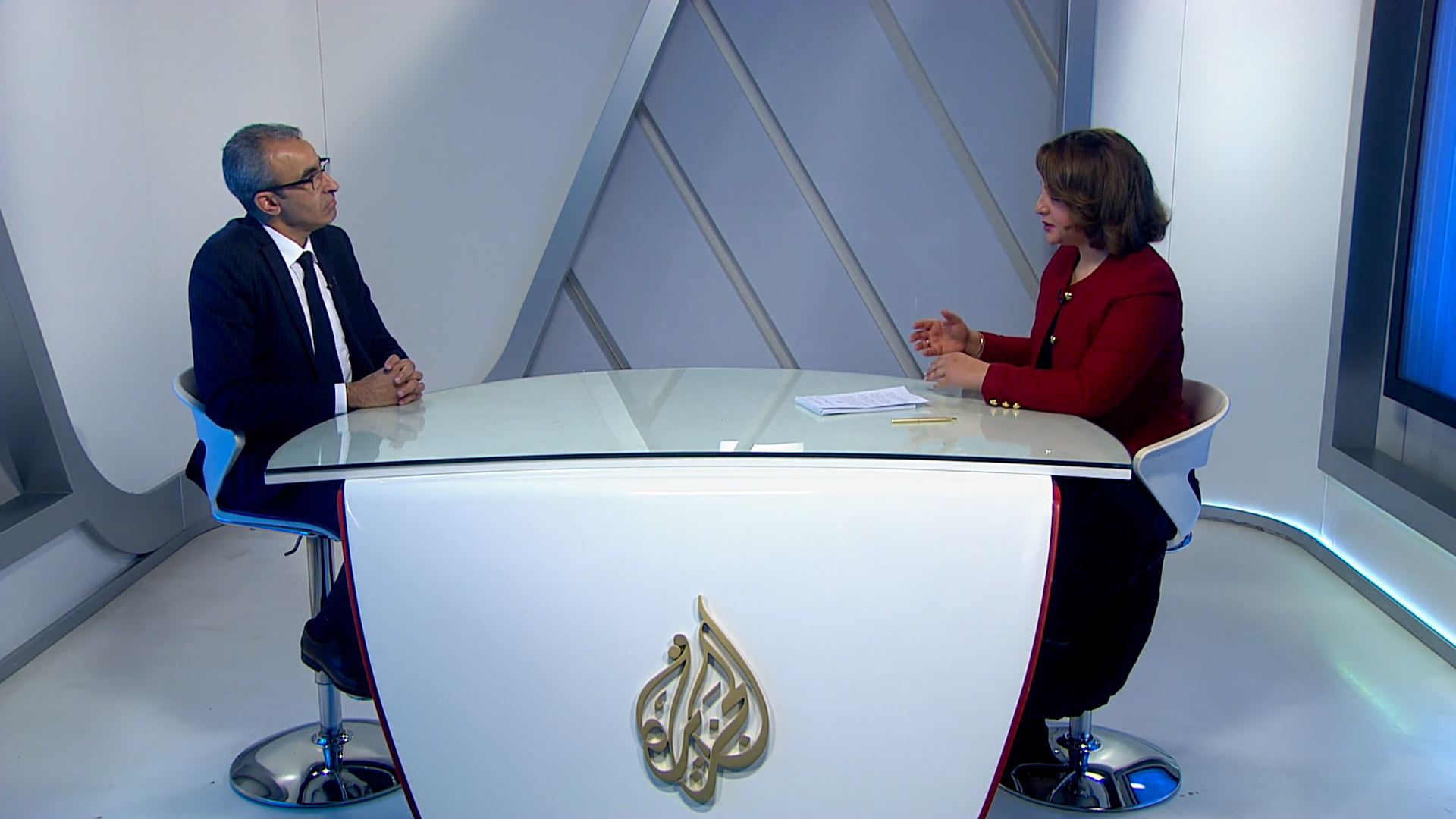 خبير قانون دولي للجزيرة نت: اتفاق غزة لا يعني هدنة قضائية