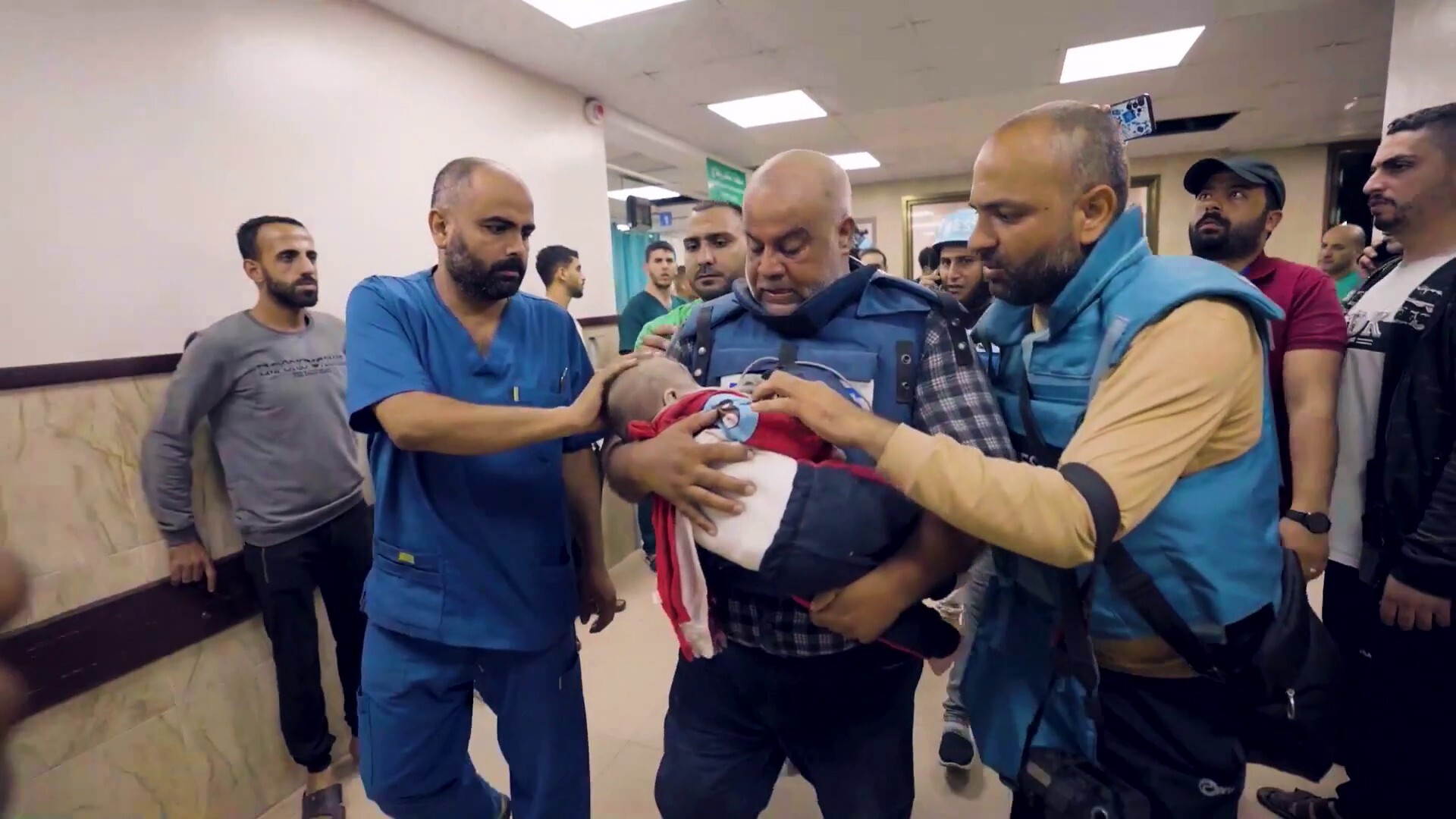 الجزيرة بتوقيت غزة: وائل الدحدوح ورفاقه أي ثمن دفعوه؟