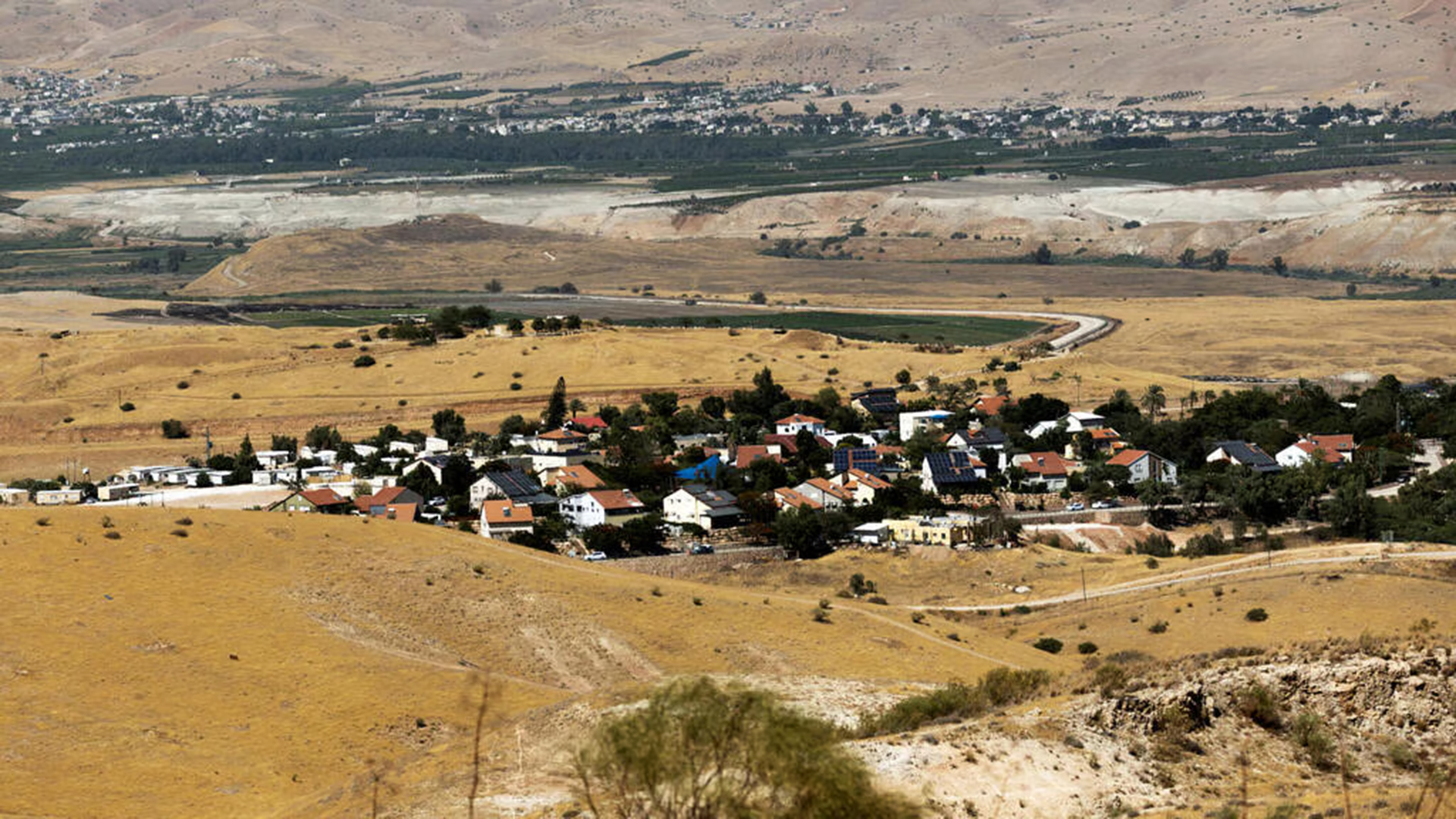 تسلسل زمني لاستيلاء الاحتلال على أراضٍ فلسطينية