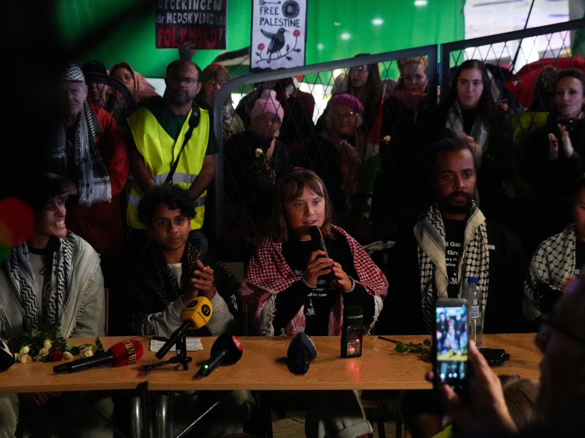 ناشطة سويدية: الإسرائيليون حرمونا من المياه وهددونا بالخنق