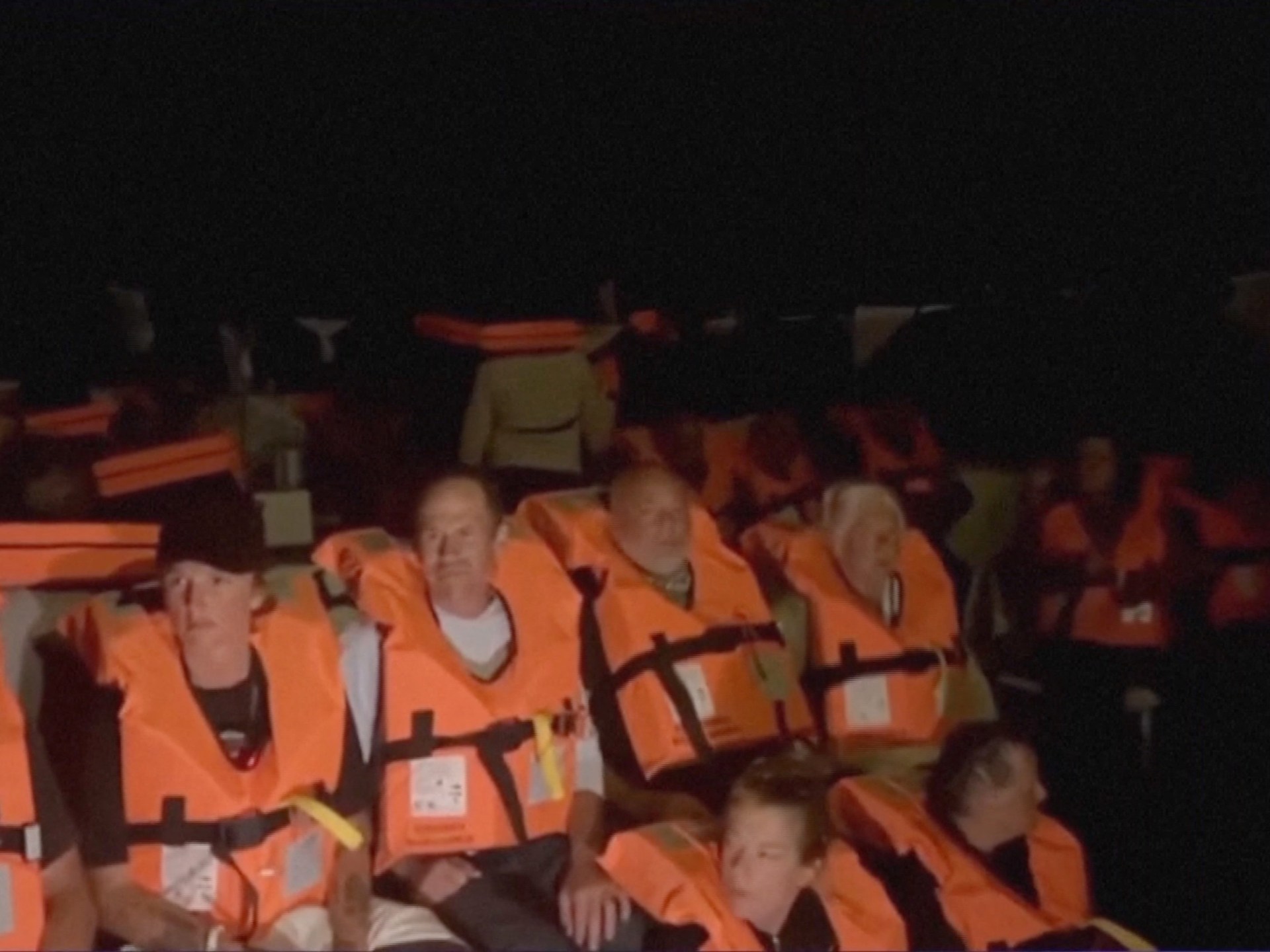 معتقلو "أسطول الصمود" يصلون عمّان