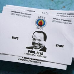 إغلاق صناديق الاقتراع في الكاميرون وبيا الأوفر حظا لولاية ثامنة