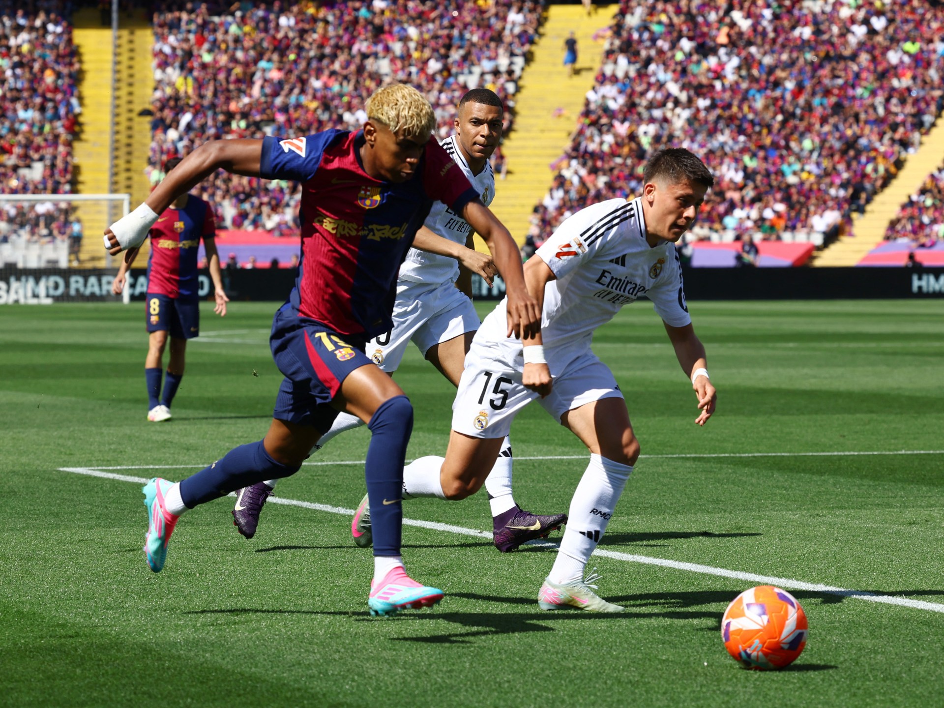 مباشر.. ريال مدريد ضد برشلونة في كلاسيكو الدوري الإسباني