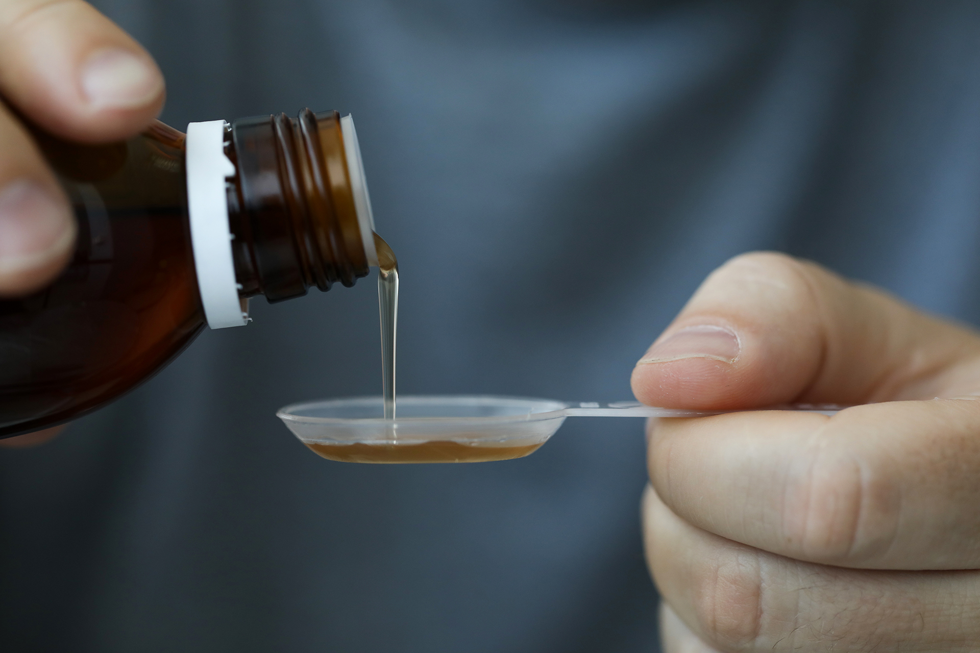 مسؤول بمنظمة الصحة:‭ ‬الهند لا تزال بحاجة إلى بذل جهود إضافية لحل أزمة دواء السعال السام