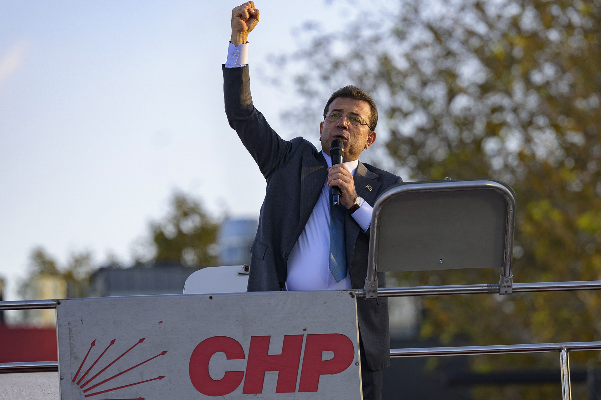 النيابة التركية تطلب عقوبات مشددة لرؤساء بلديات معارضين