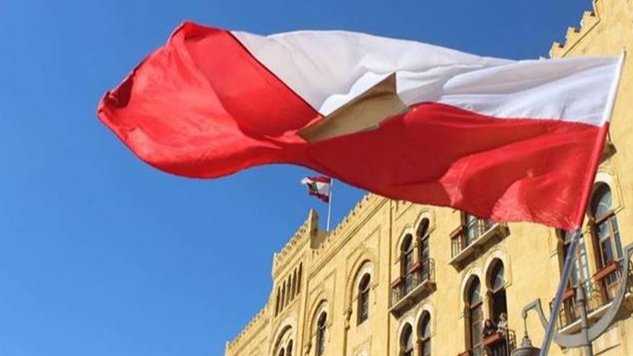 “الأحرار”: من سيتقدم اليوم لنزع السلاح وإعادة السيادة؟