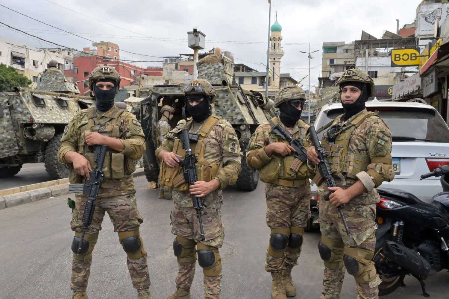 جلسة حكومية ساخنة وتقرير الجيش يرتكز على «احتواء السلاح»