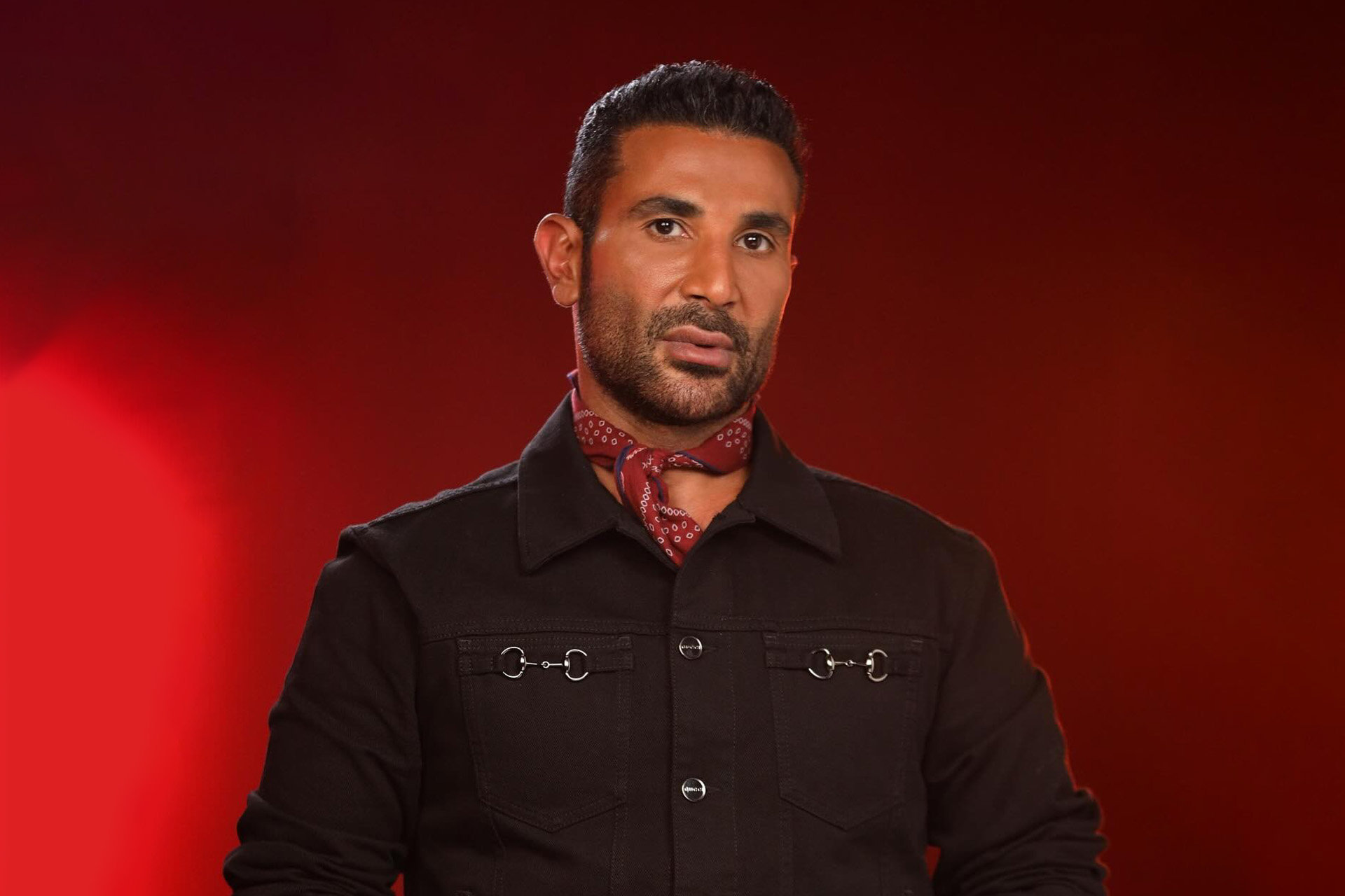 نقل أحمد سعد إلى المستشفى إثر حادث سير.. فحوصات دقيقة لتقييم حالته الصحية