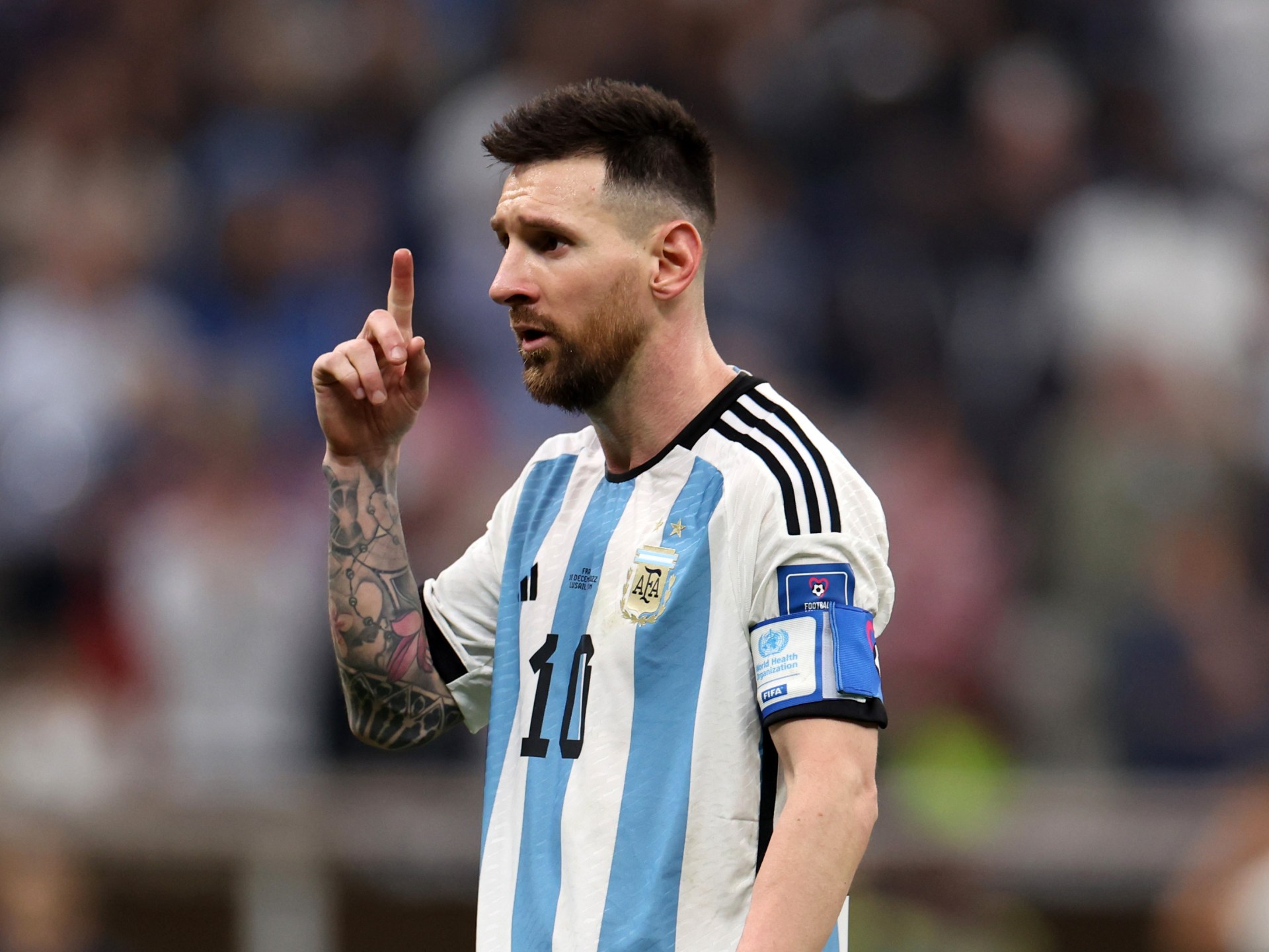 ميسي يكلف أنغولا 12 مليون يورو