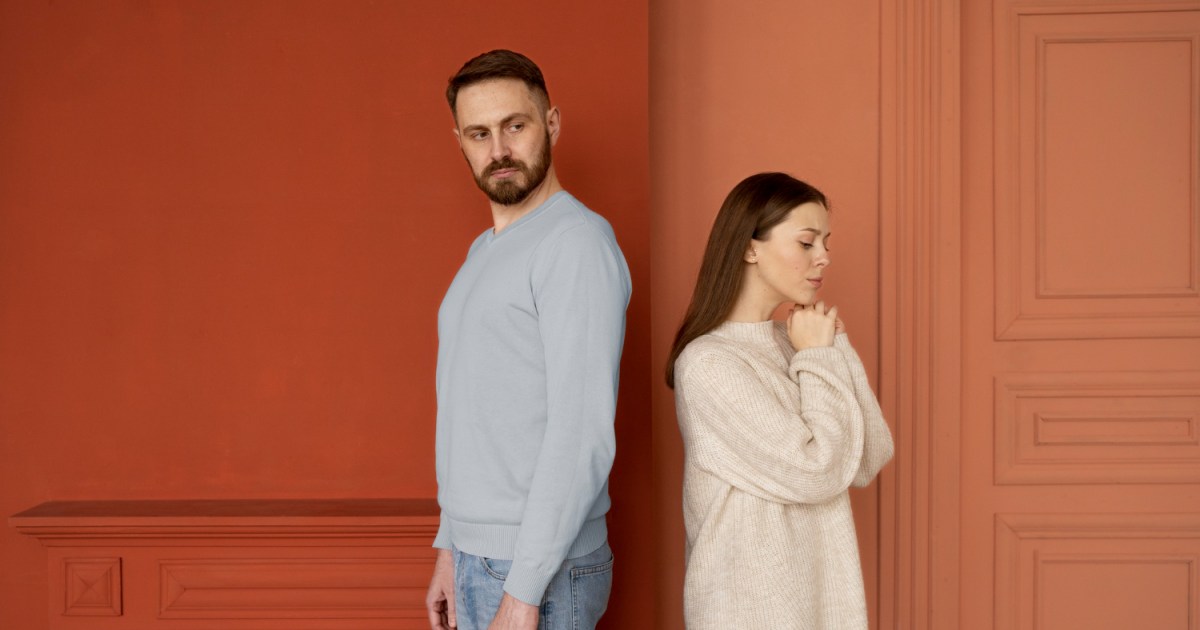 بين الخوف ورغبة النجاة.. أسباب استمرار النساء في زيجات مسيئة