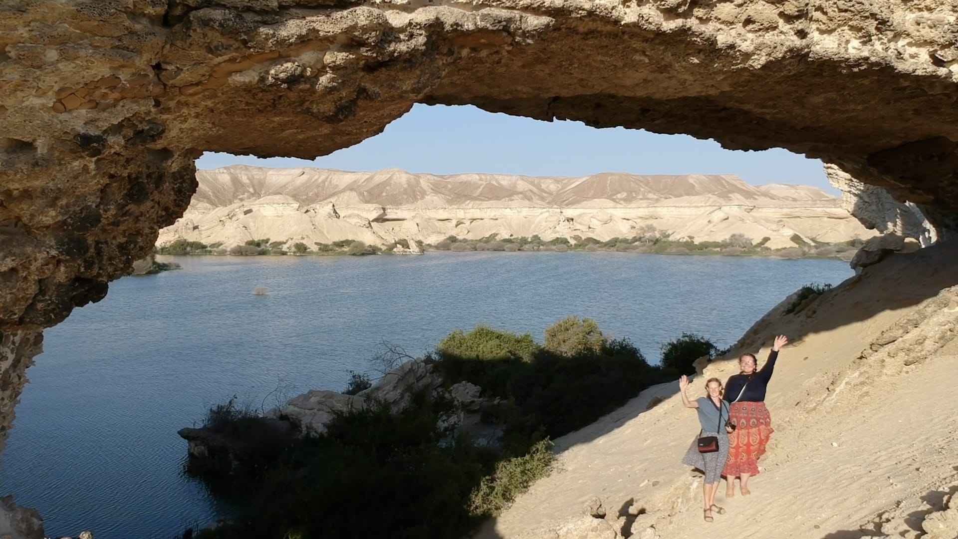 بحيرة "آركو" في أنغولا.. حين تتحول الطبيعة إلى لوحة فنية