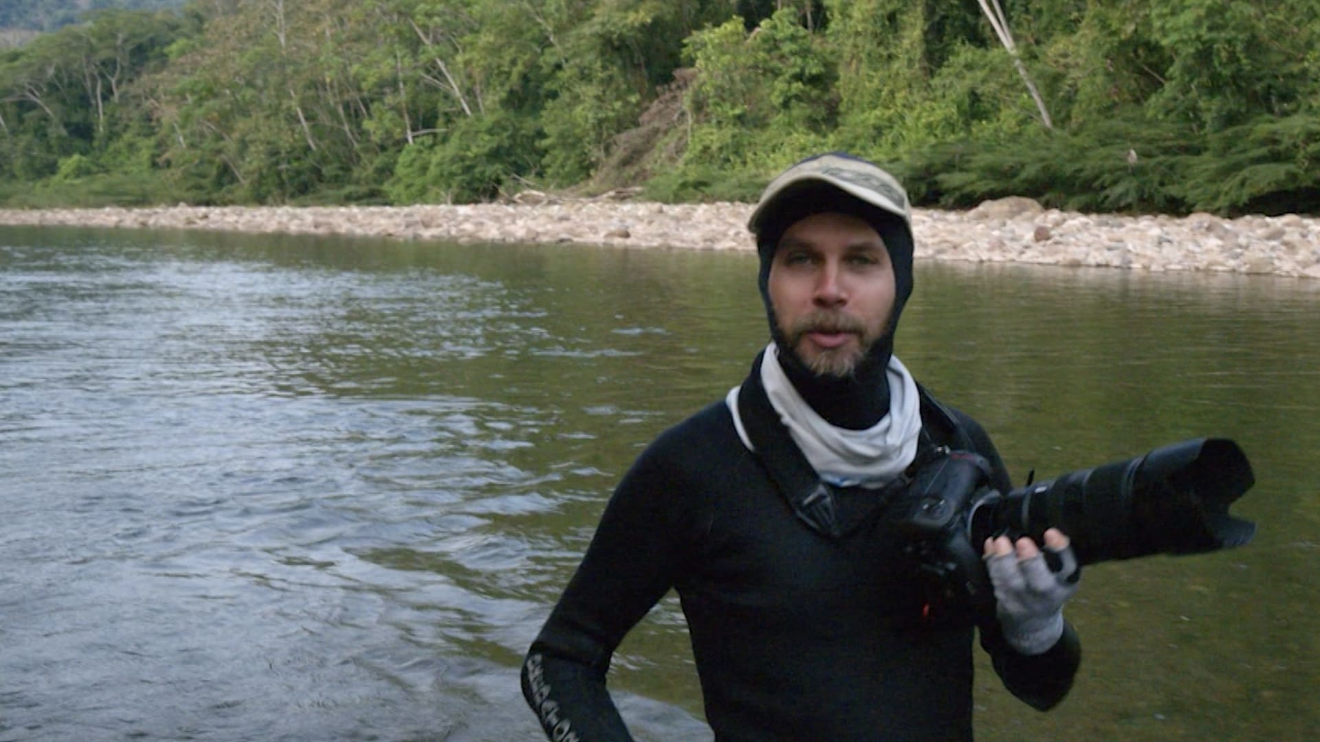 مصور ينقل جانبًا مخفيًا من غابة الأمازون.. في رحلة ملحمية امتدت 396 يومًا