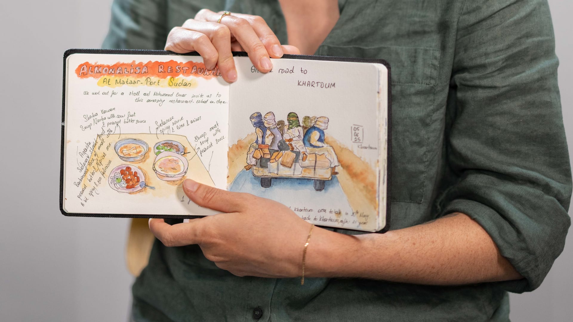 رسومات من قلب الصراع..هكذا قدمت عاملة إنسانية منظورًا آخر لحرب السودان