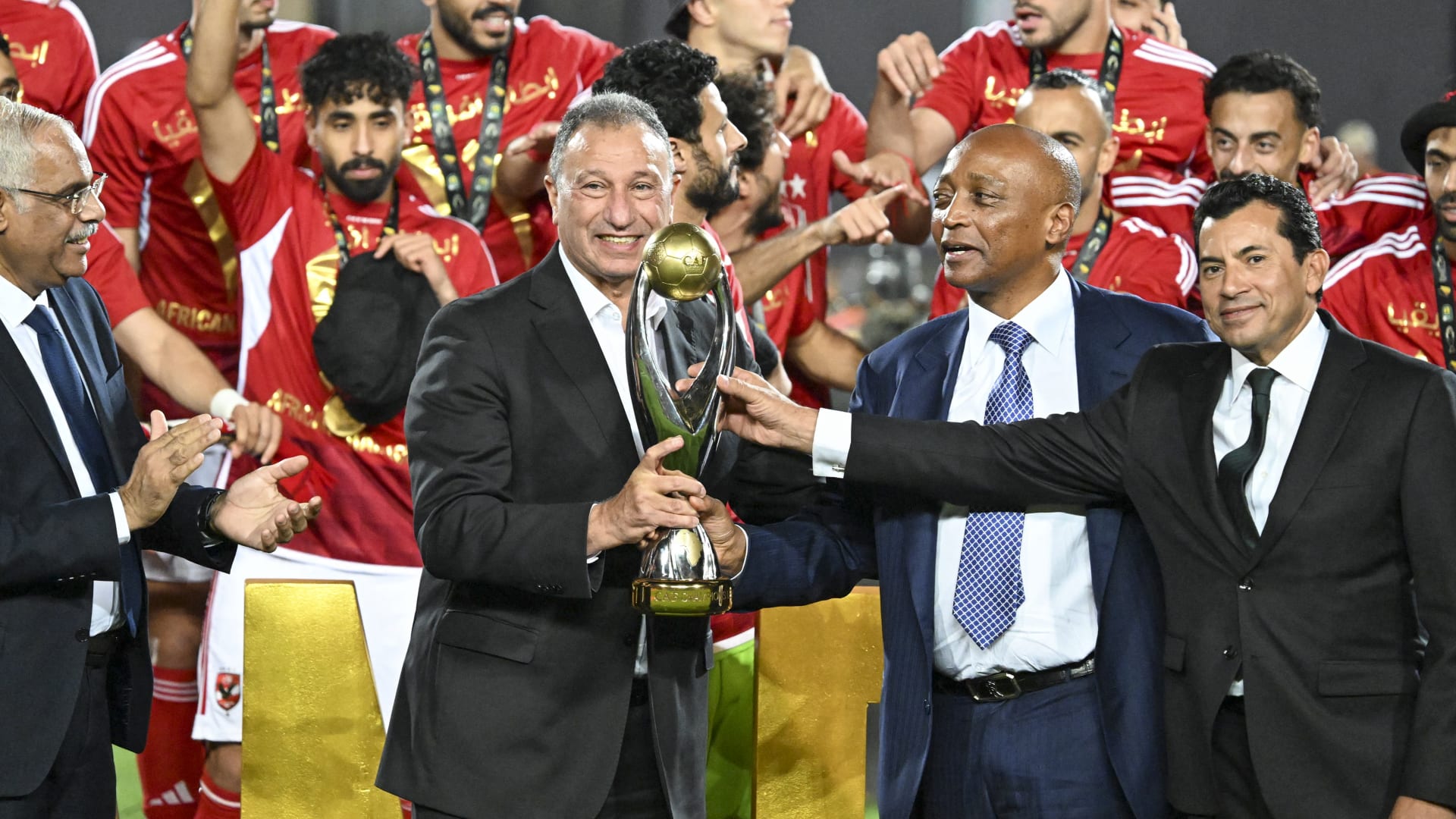 برئاسة محمود الخطيب.. تعرّف على مجلس إدارة الأهلي المصري الجديد