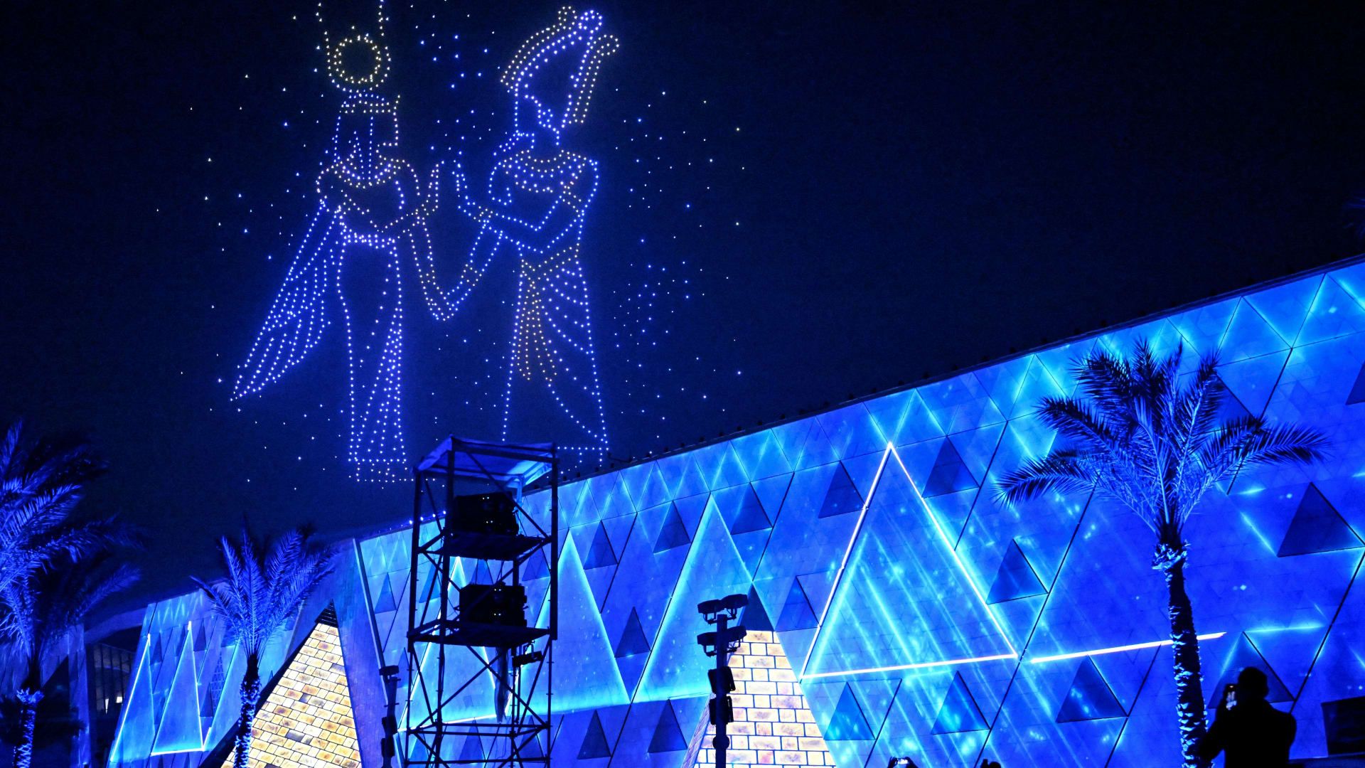 السيسي في افتتاح المتحف المصري الكبير: نكتب فصلا جديدًا من تاريخ الحاضر والمستقبل