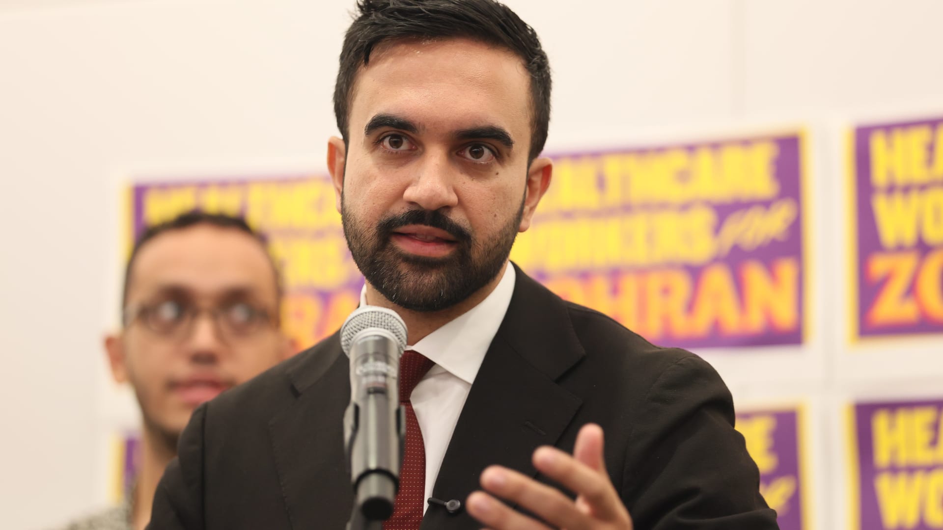 انتخابات عمدة نيويورك.. زهران ممداني لـCNN عن تأييد ترامب وماسك لكومو: "يريدان دمية"