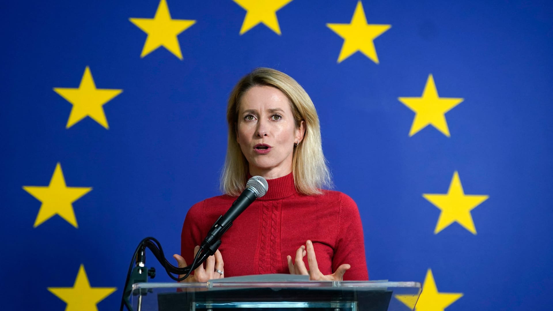 الاتحاد الأوروبي يُنهي العمل بتأشيرات الدخول المتعددة للمواطنين الروس ويكشف السبب