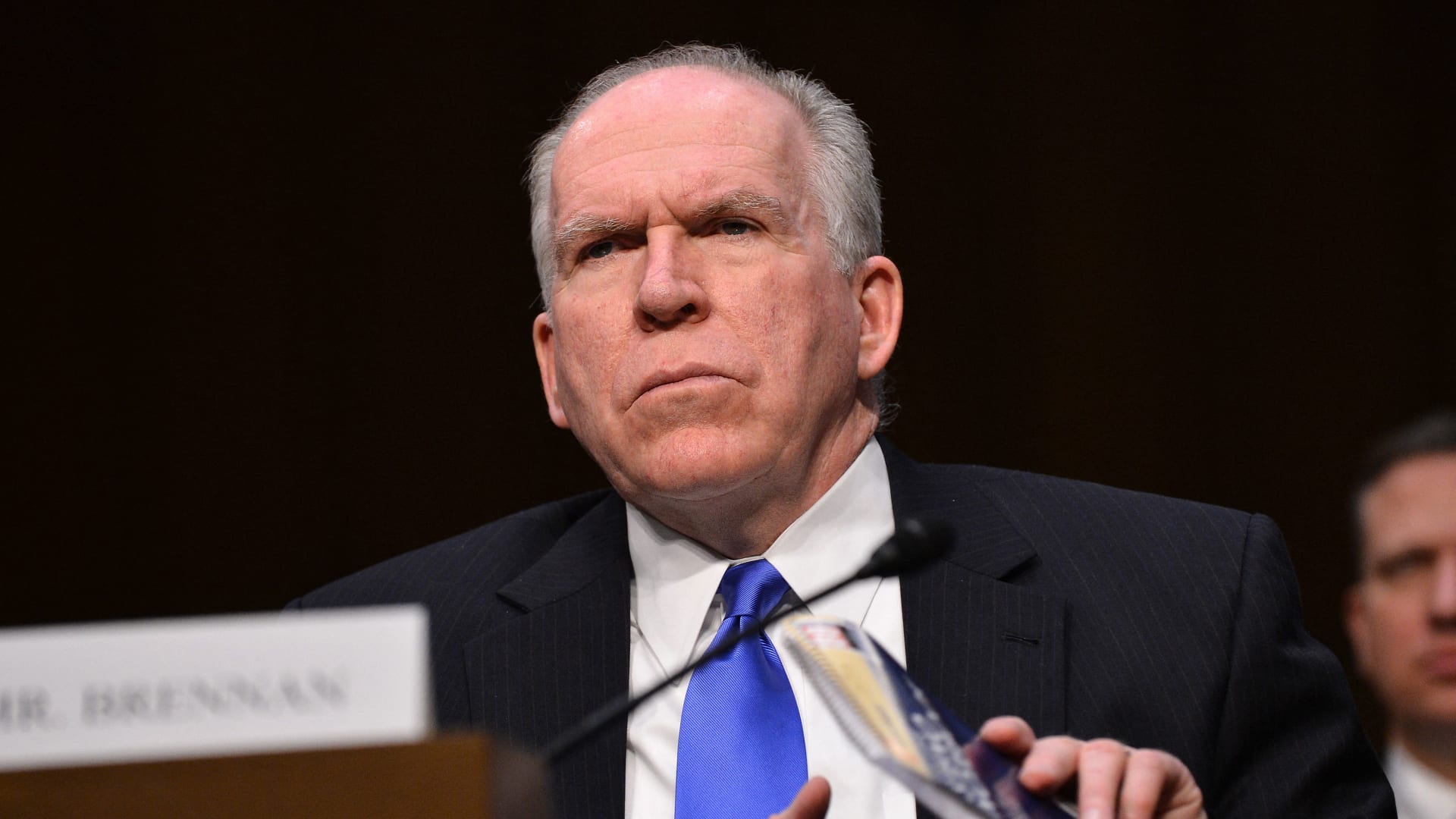 قضية "التدخل الروسي لصالح ترامب" تعود للواجهة باستدعاء مدير CIA السابق للتحقيق