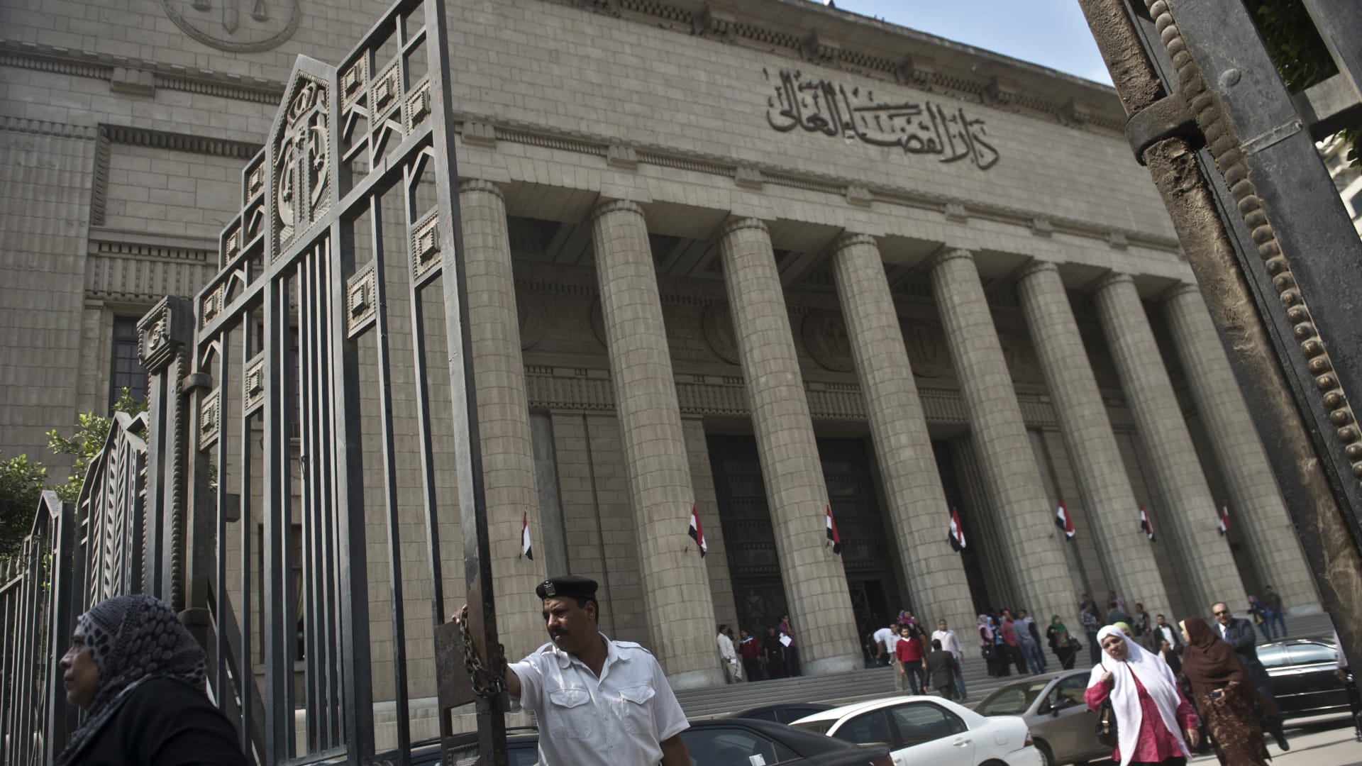 مصر.. صدور حكم بإعدام قاتلة زوجها وأبنائه الـ6 بالسم في المنيا